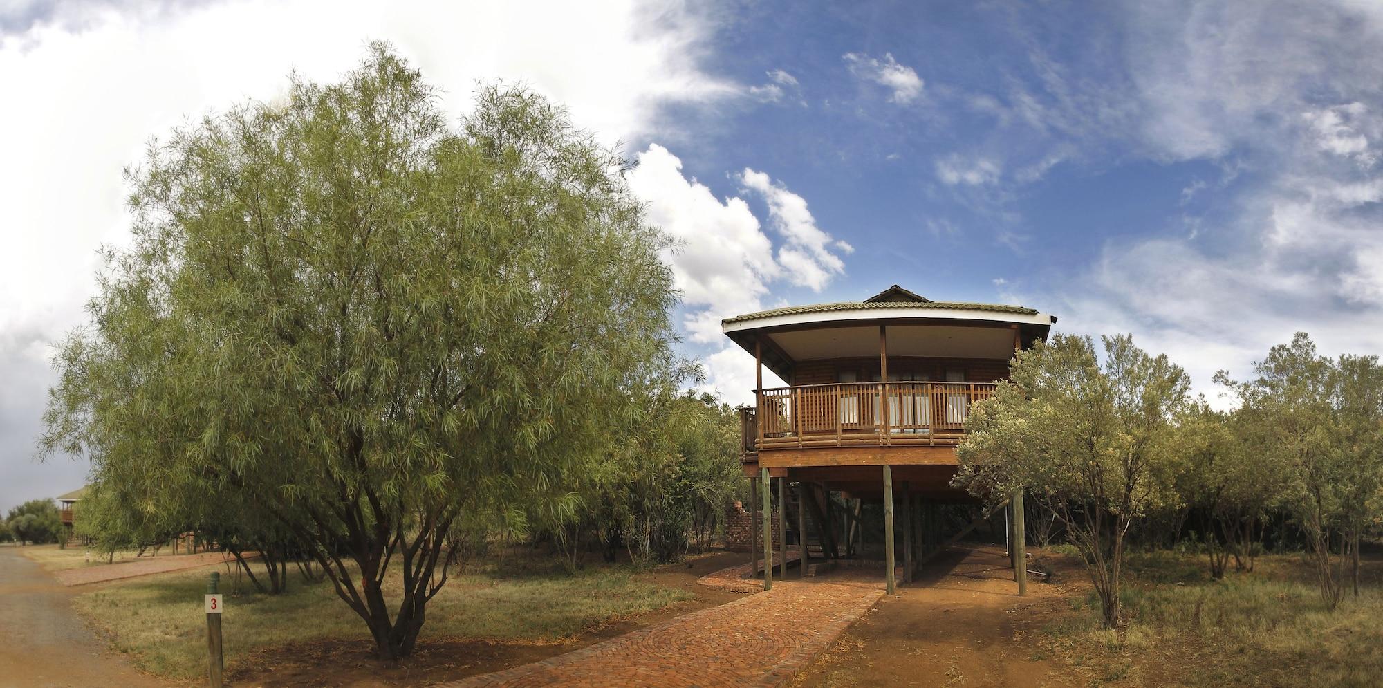 Vista Exterior Sangiro Game Lodge