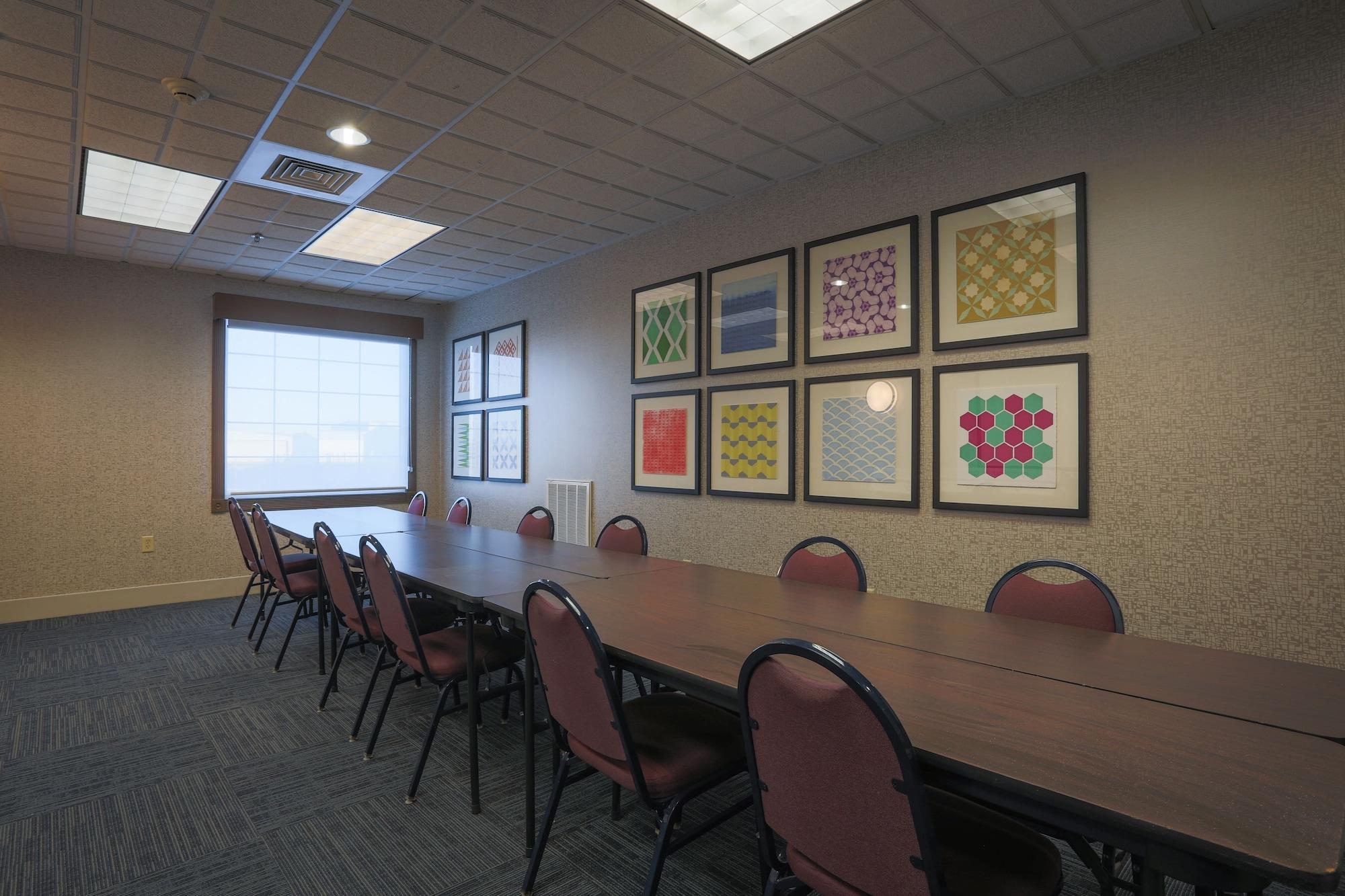 Sala de Reuniones Holiday Inn Express & Suites Reading by IHG