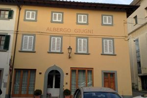 Alojamiento - Albergo Giugni
