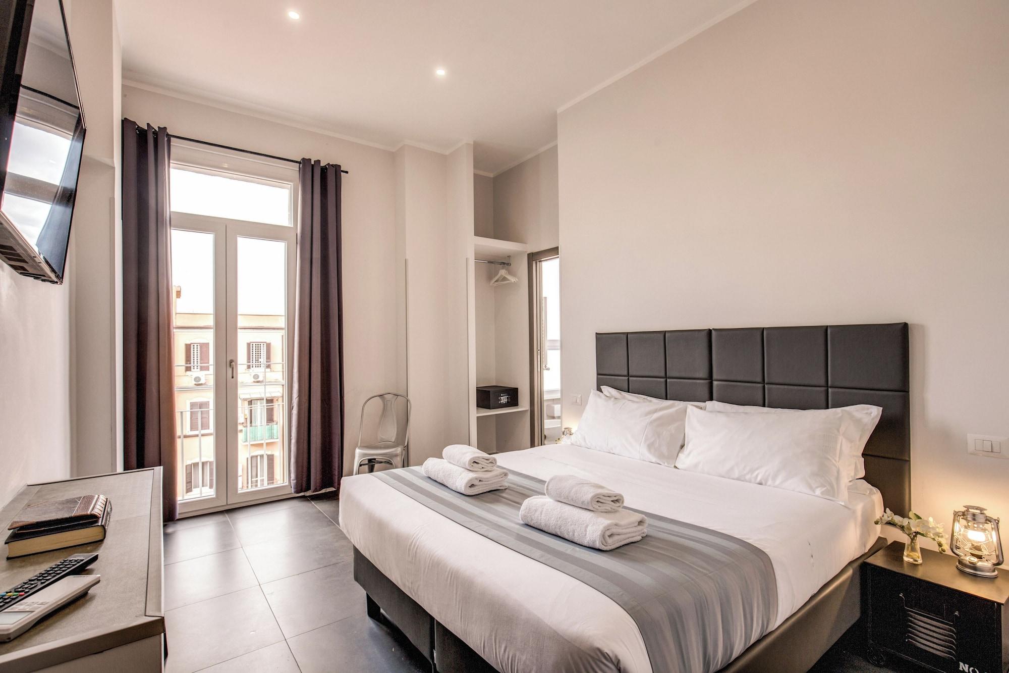 Varios Floor 6 by DOT Suites