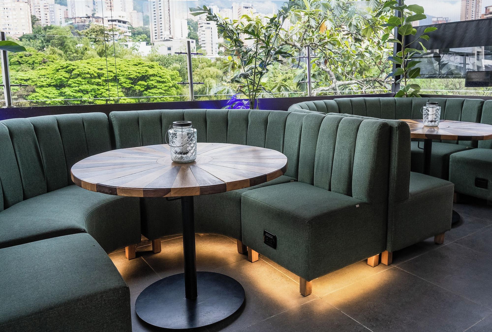 Restaurant The O By Seekers Medellín