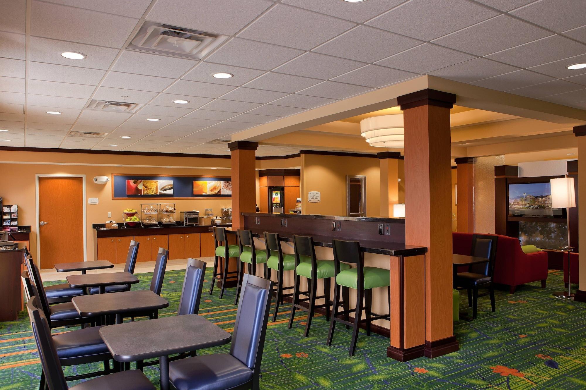 Restaurant Fairfield Inn & Suites Flint Fenton