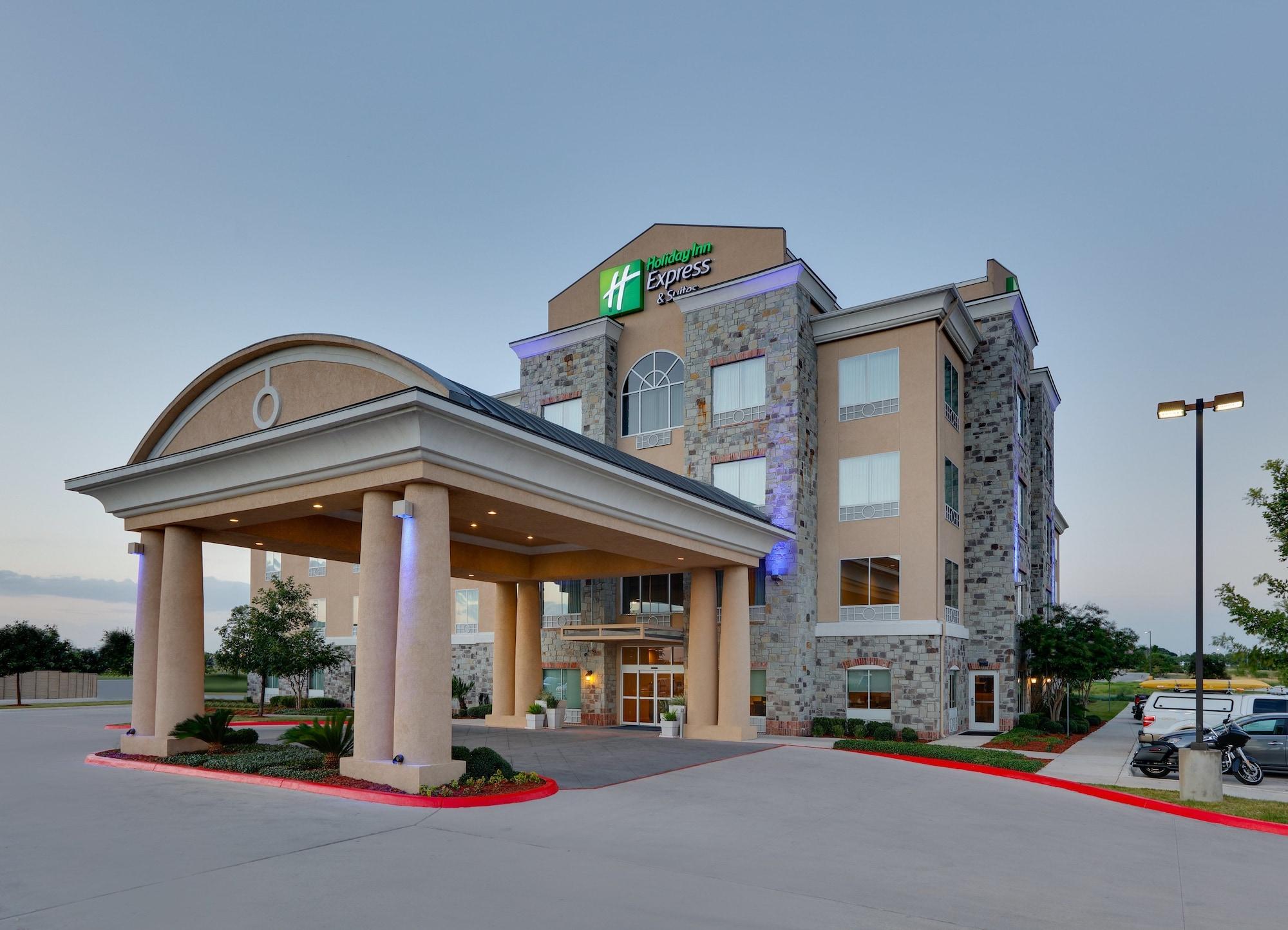 Vista Exterior Holiday Inn Express & Suites San Antonio - Brooks City Base by IHG