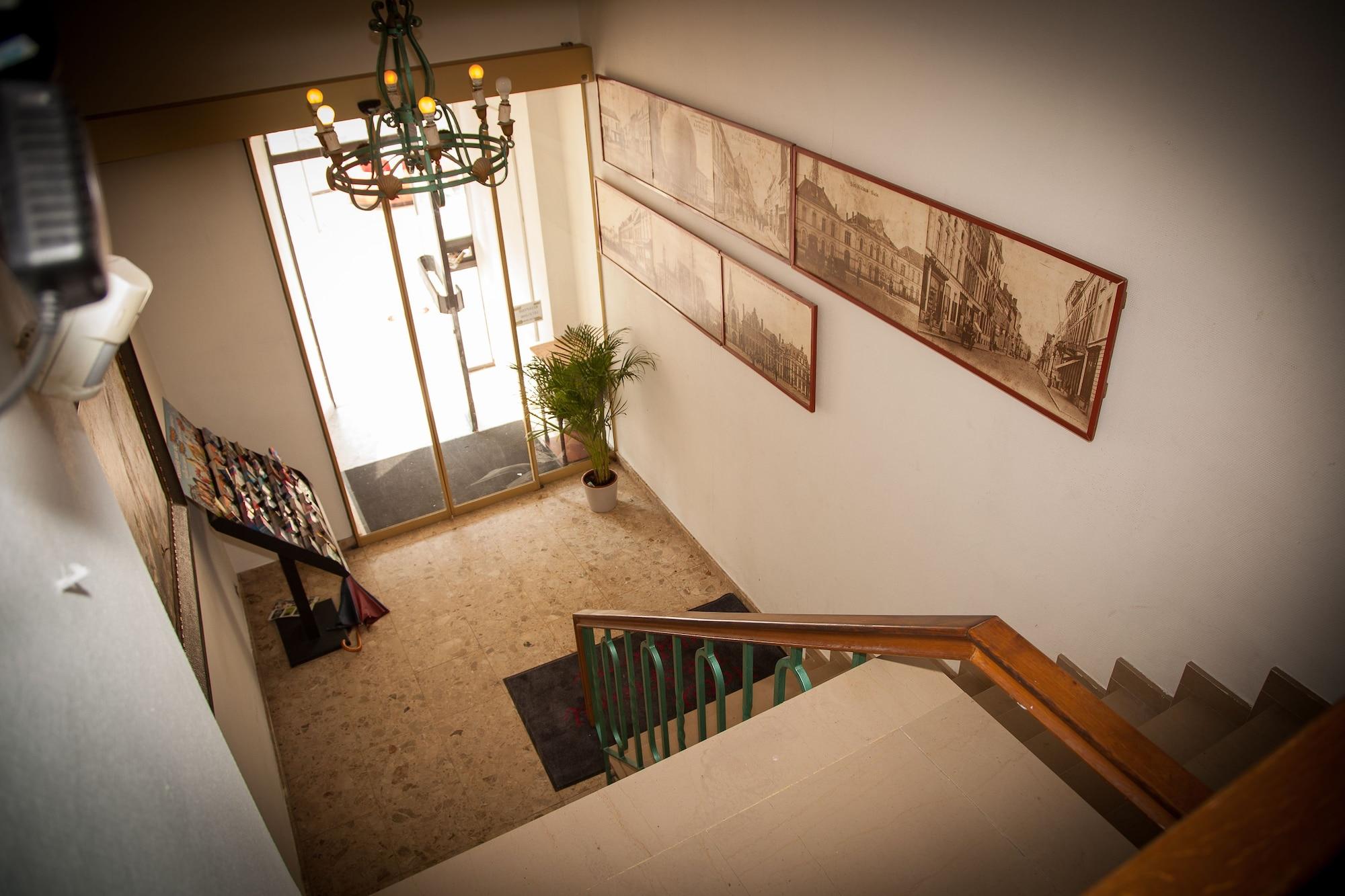 Varios Hotel De Spiegel