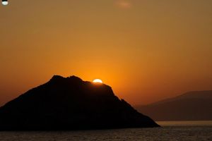 Actividad - Skiathos Sunset Cruise: Sail, Sip and Sunset Bliss