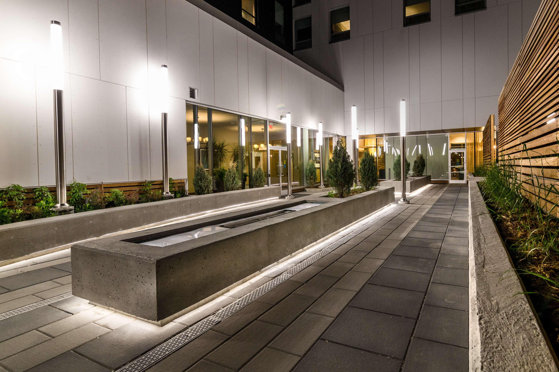 Vista Exterior Homewood Suites by Hilton Calgary Downtown