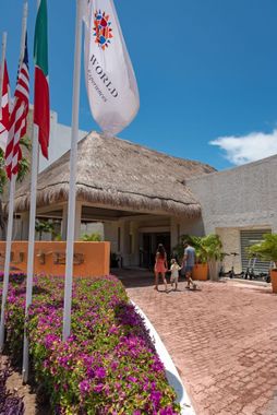 Laguna Suites - Hoteles cerca de Playa Marlín en Cancún
