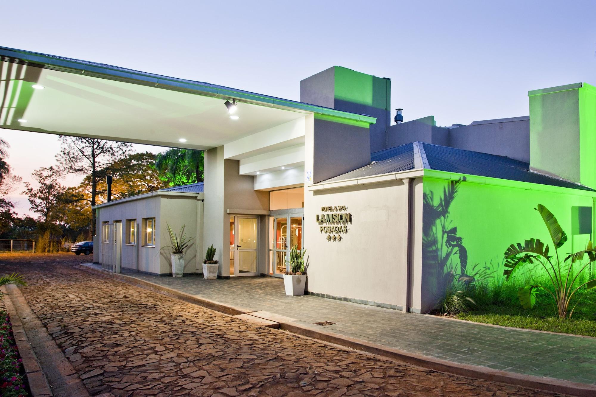 Vista Exterior La Mision Posadas Hotel