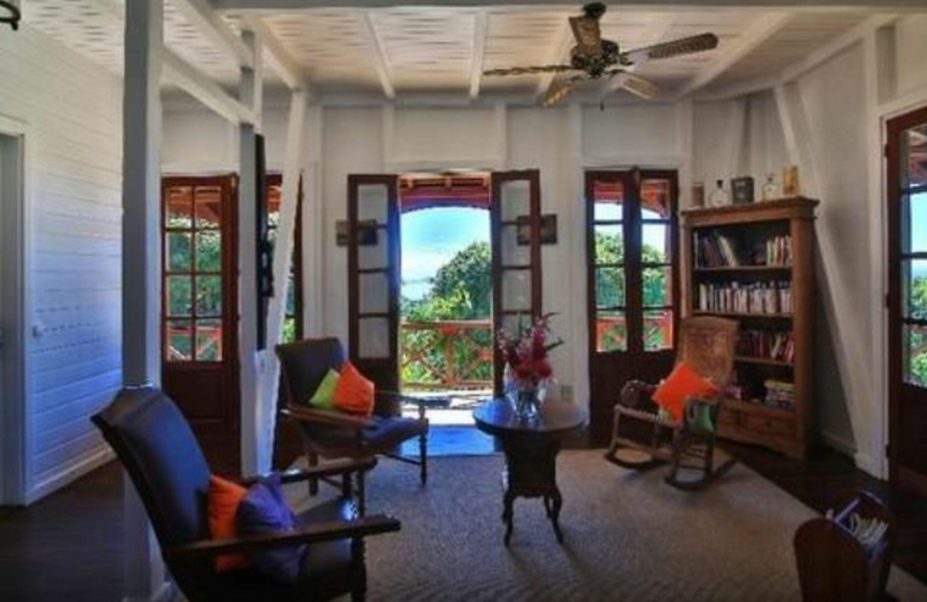 Vista Lobby Le Jardin Malanga