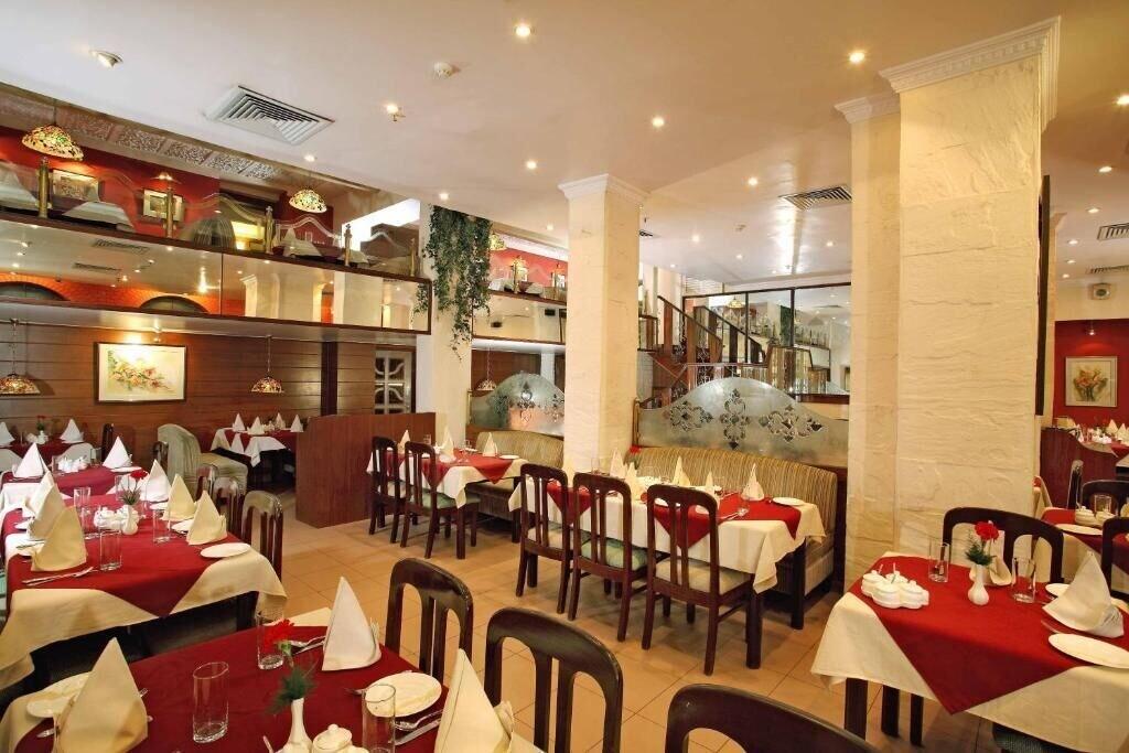Restaurant The Astor Kolkata