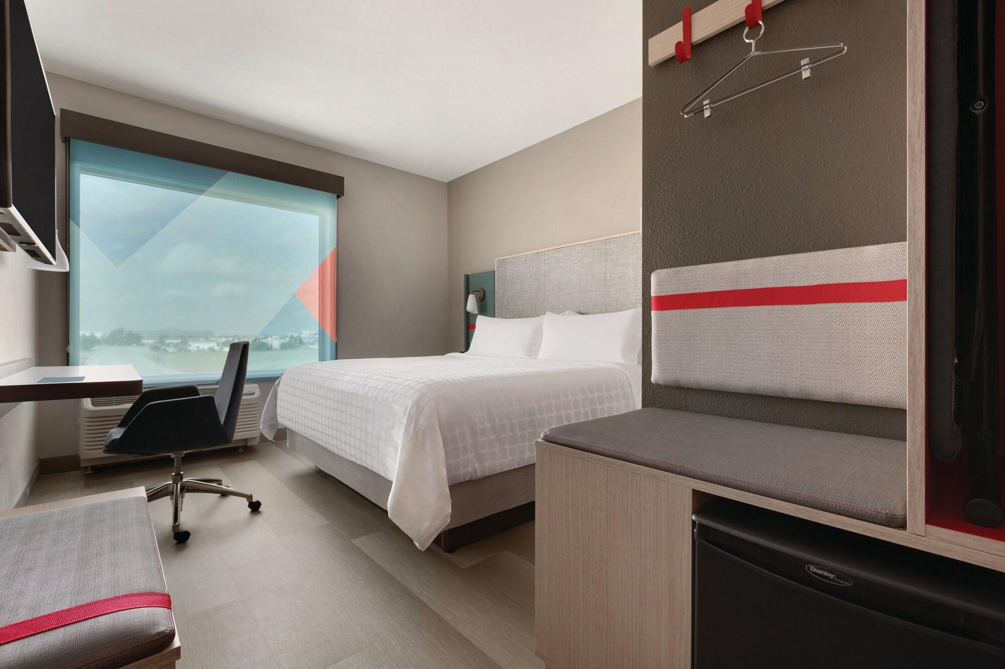 Habitación avid hotel Hays by IHG