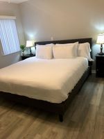 Alquiler Vacacional - Just Renovated -1BR 1Bath,Pool,Parking,5 min walk 2 Beach 1