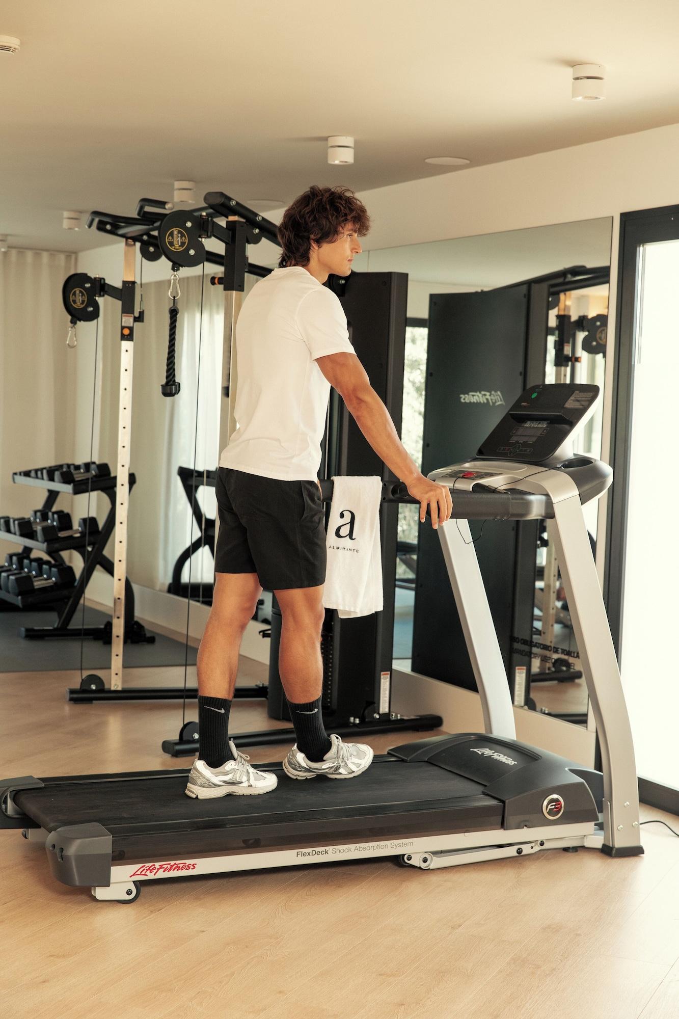 Gimnasio Hotel Almirante