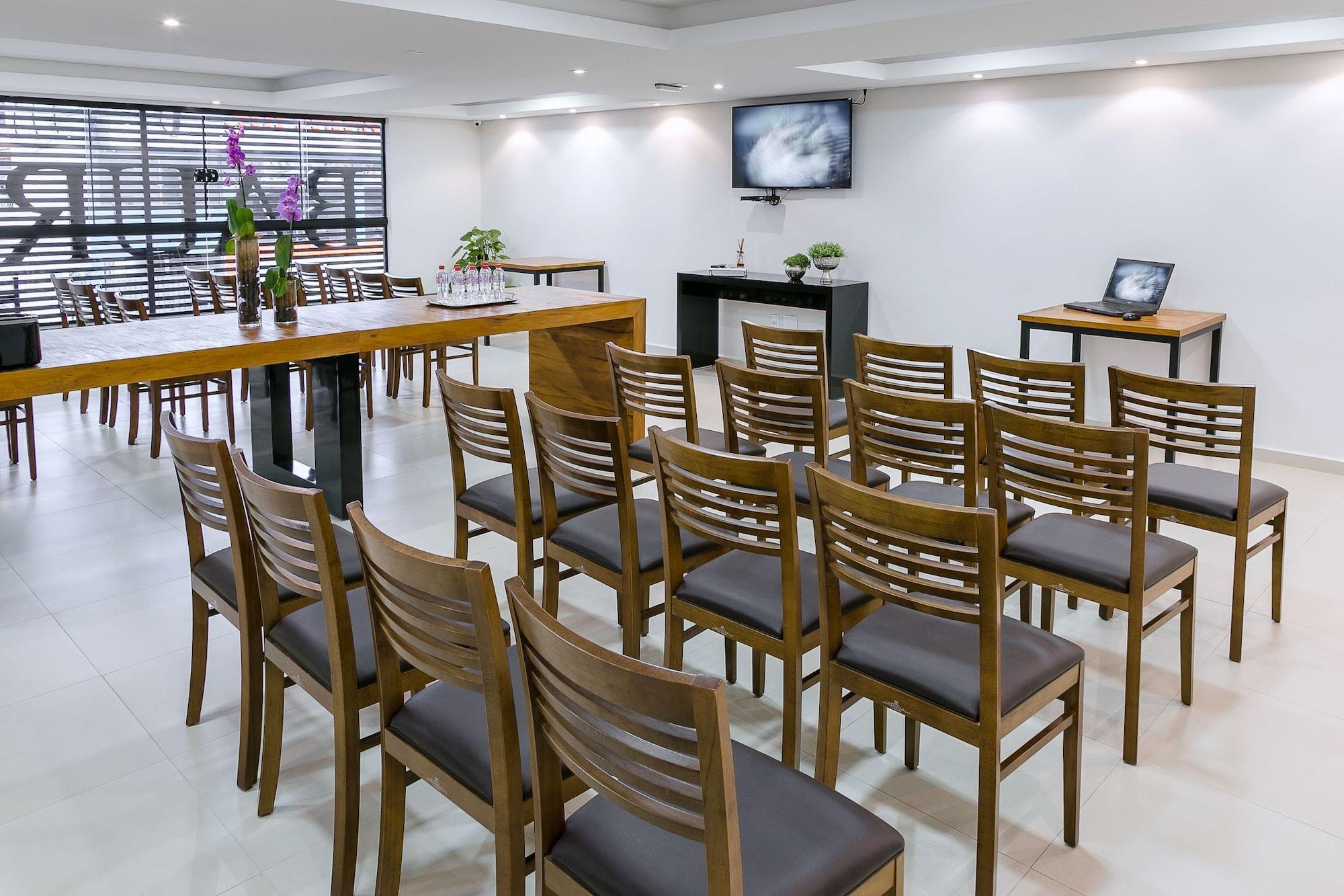 Sala de Reuniones Bauru Office Hotel