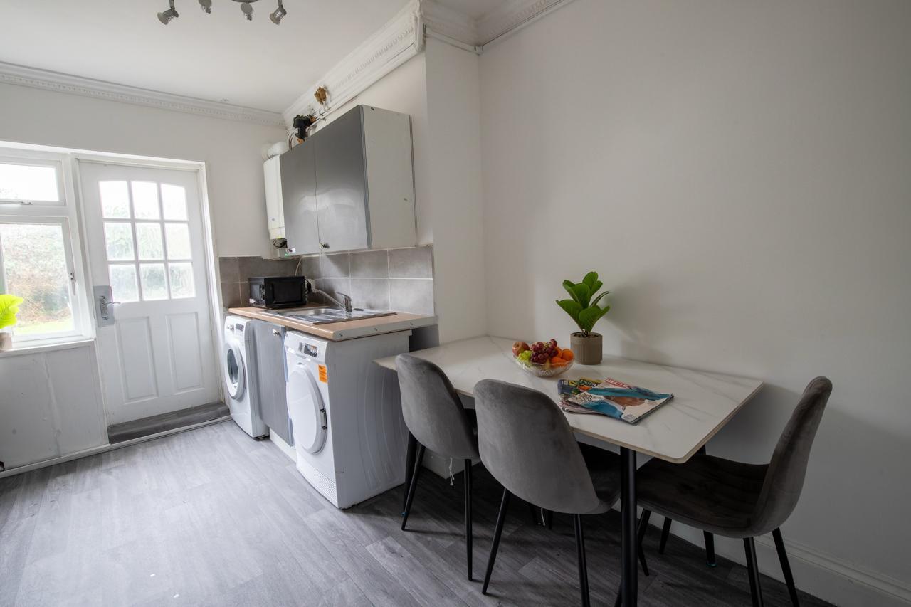 Restaurant Airport Lodge