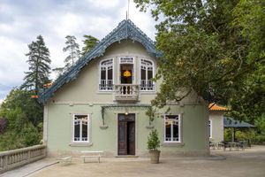 Alojamiento - The Grove Houses