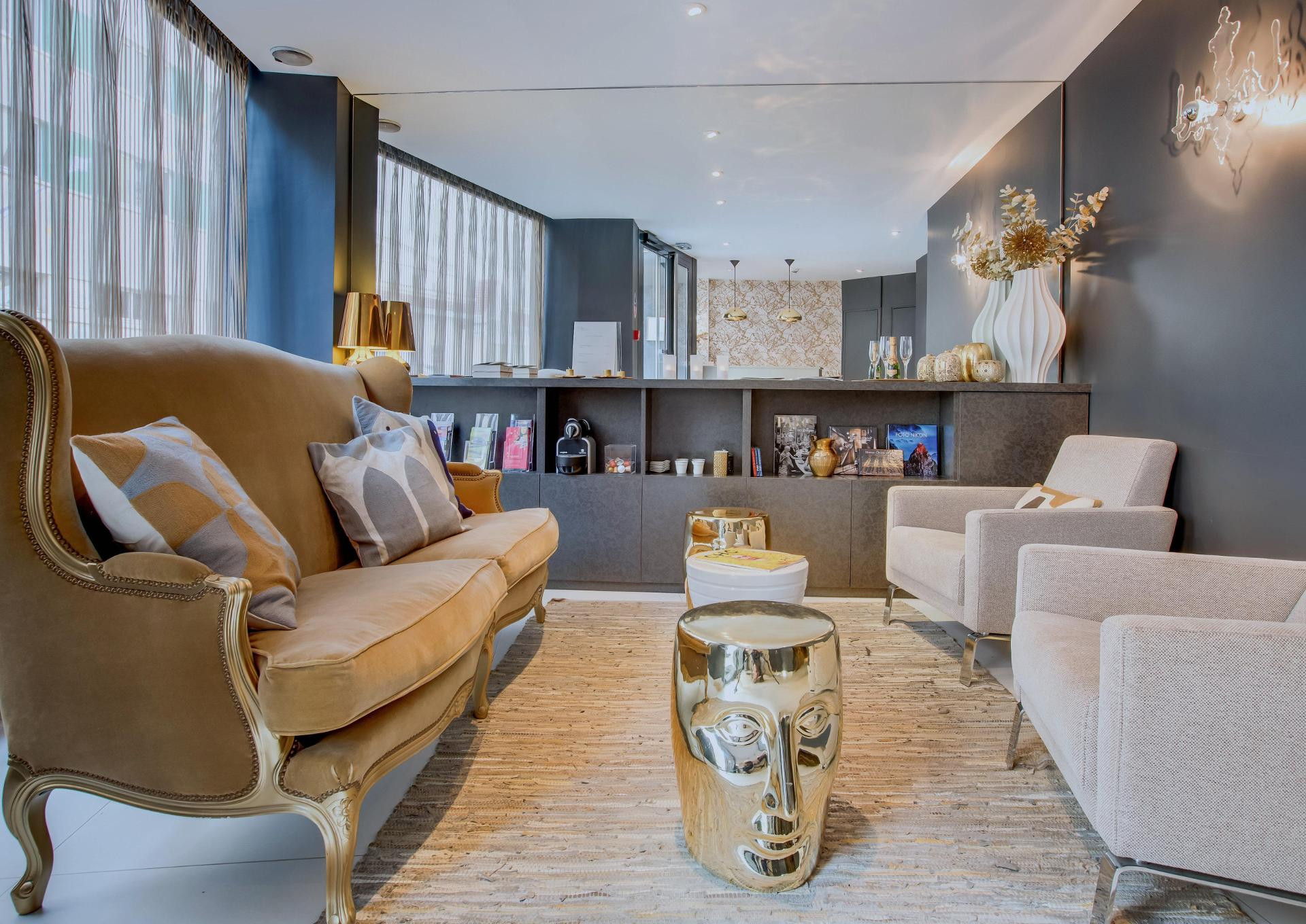 Vista Lobby Villa des Ambassadeurs