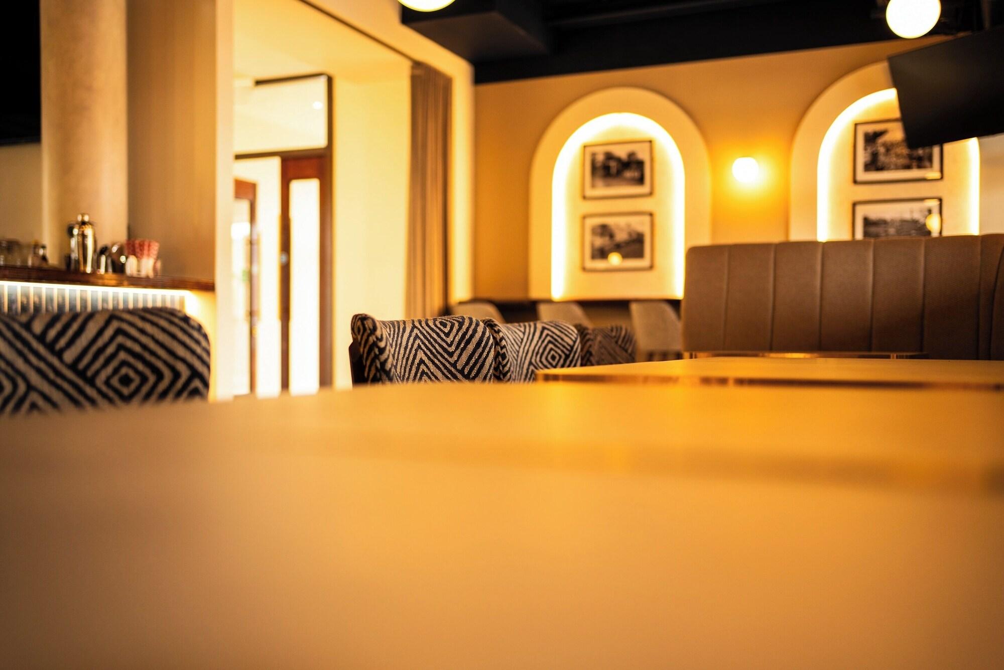 Vista Lobby The Village Hotel Douglas