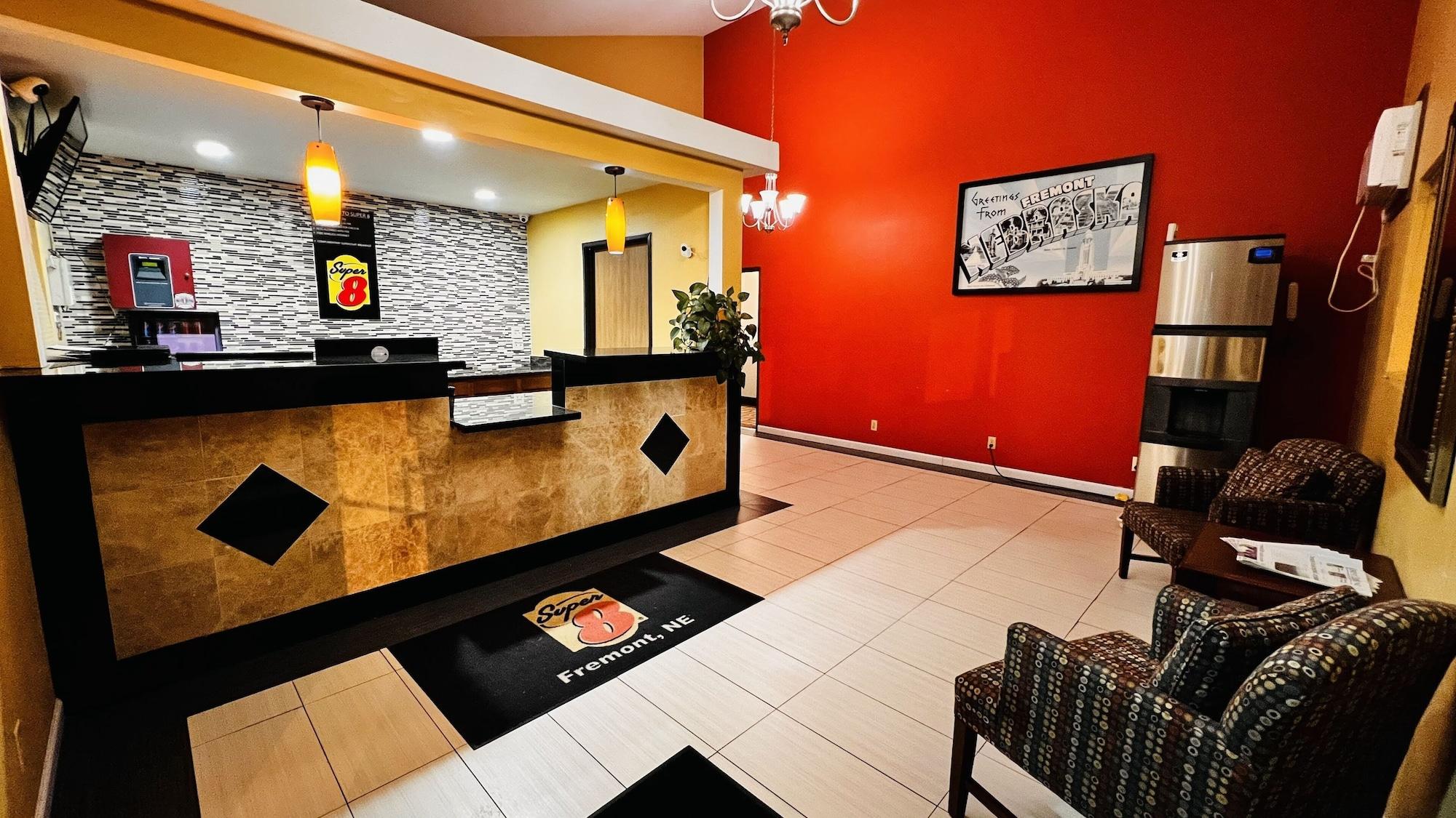 Vista Lobby Super 8 by Wyndham Fremont NE