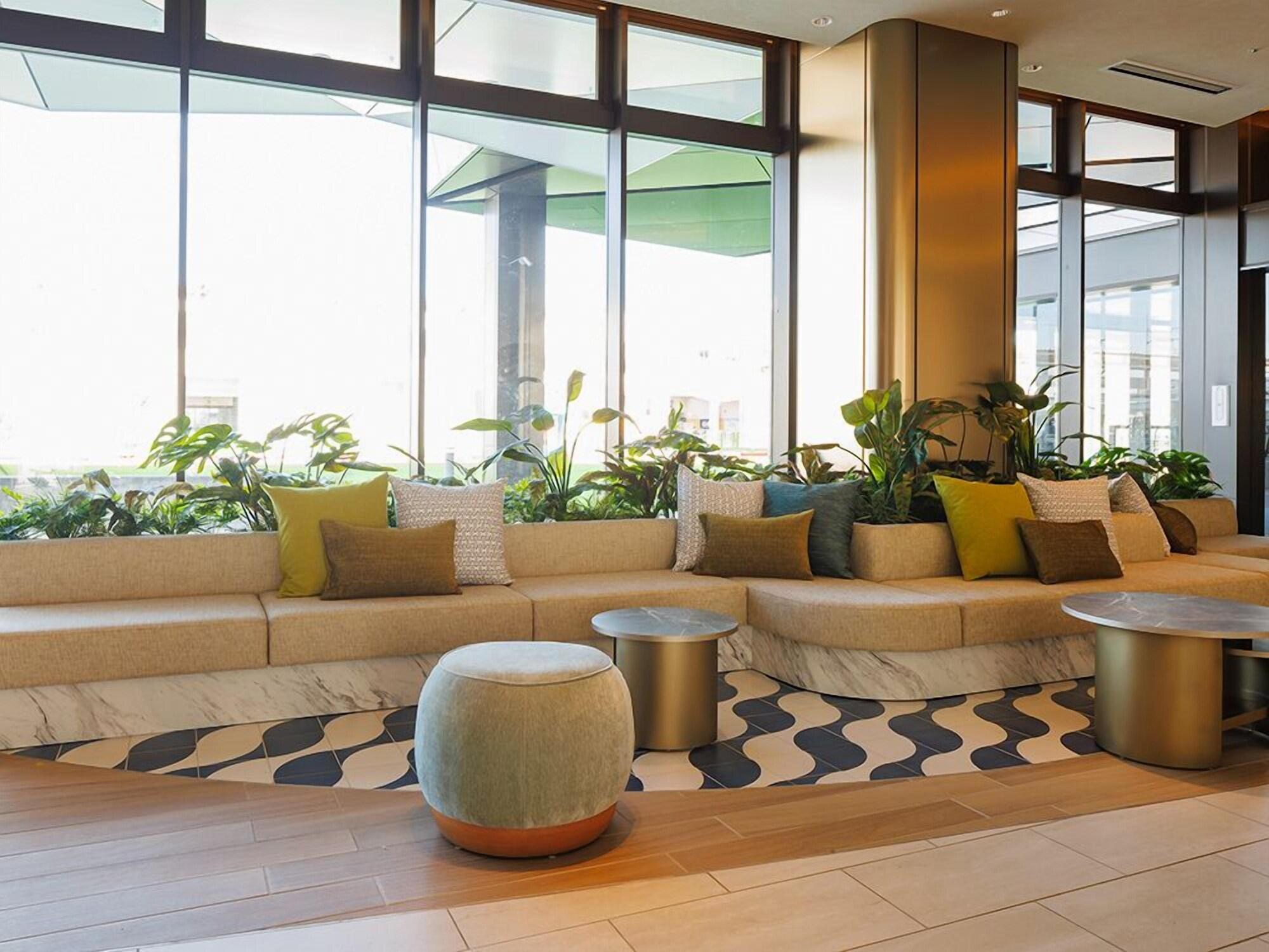 Vista Lobby JR East Hotel Mets Premier Makuhari Toyosuna