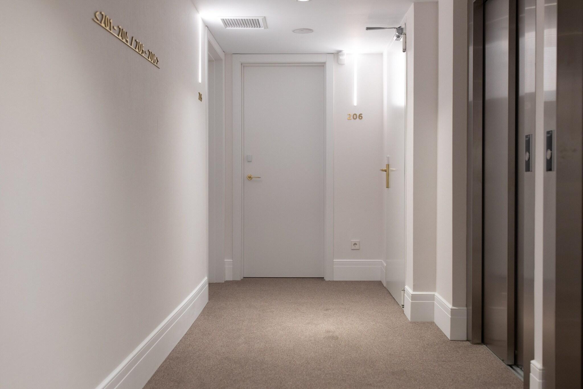 Vista Lobby Room Mate Cosmo – City Centre, Valencia