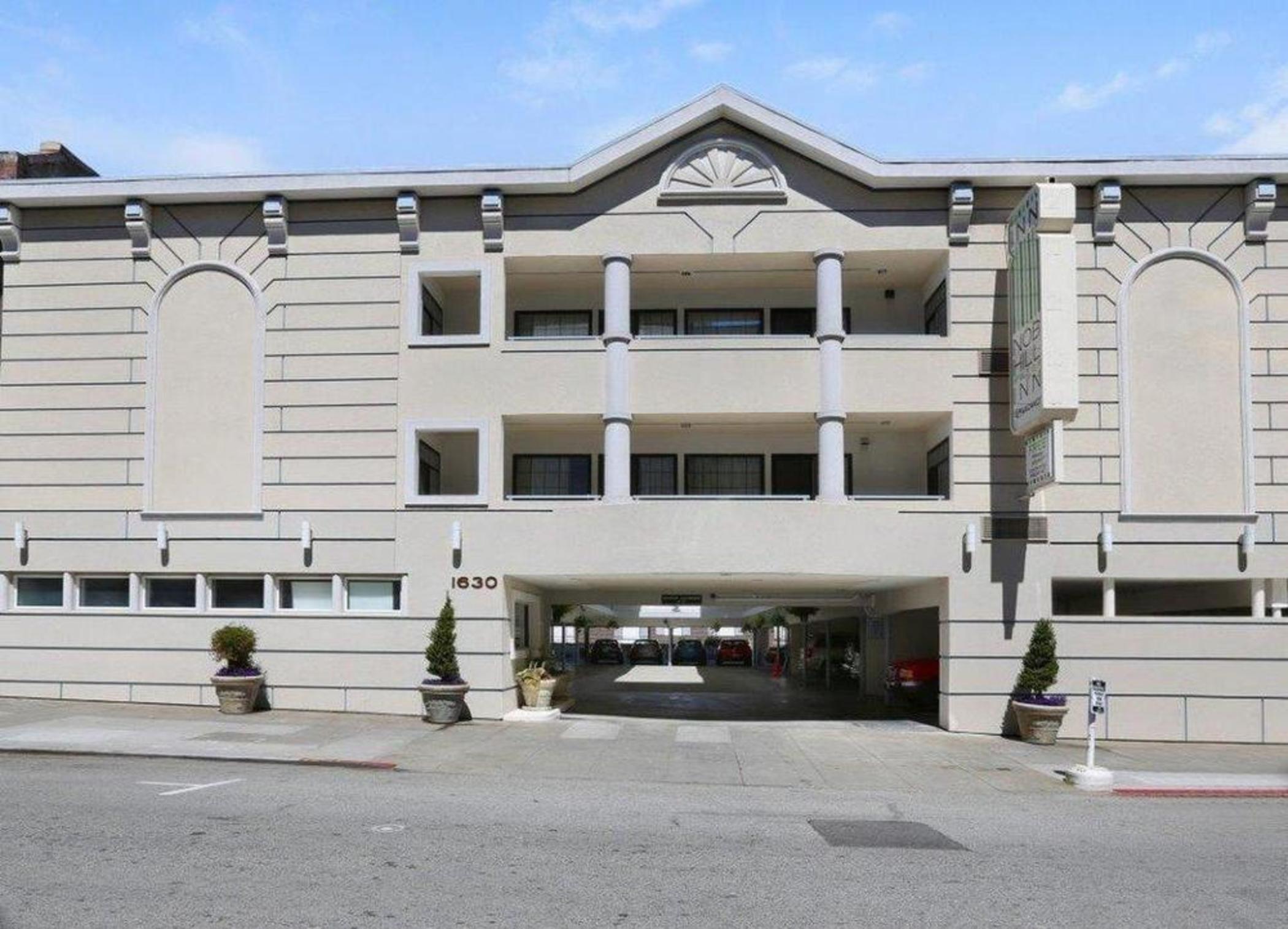 Vista Exterior Nob Hill Motor Inn