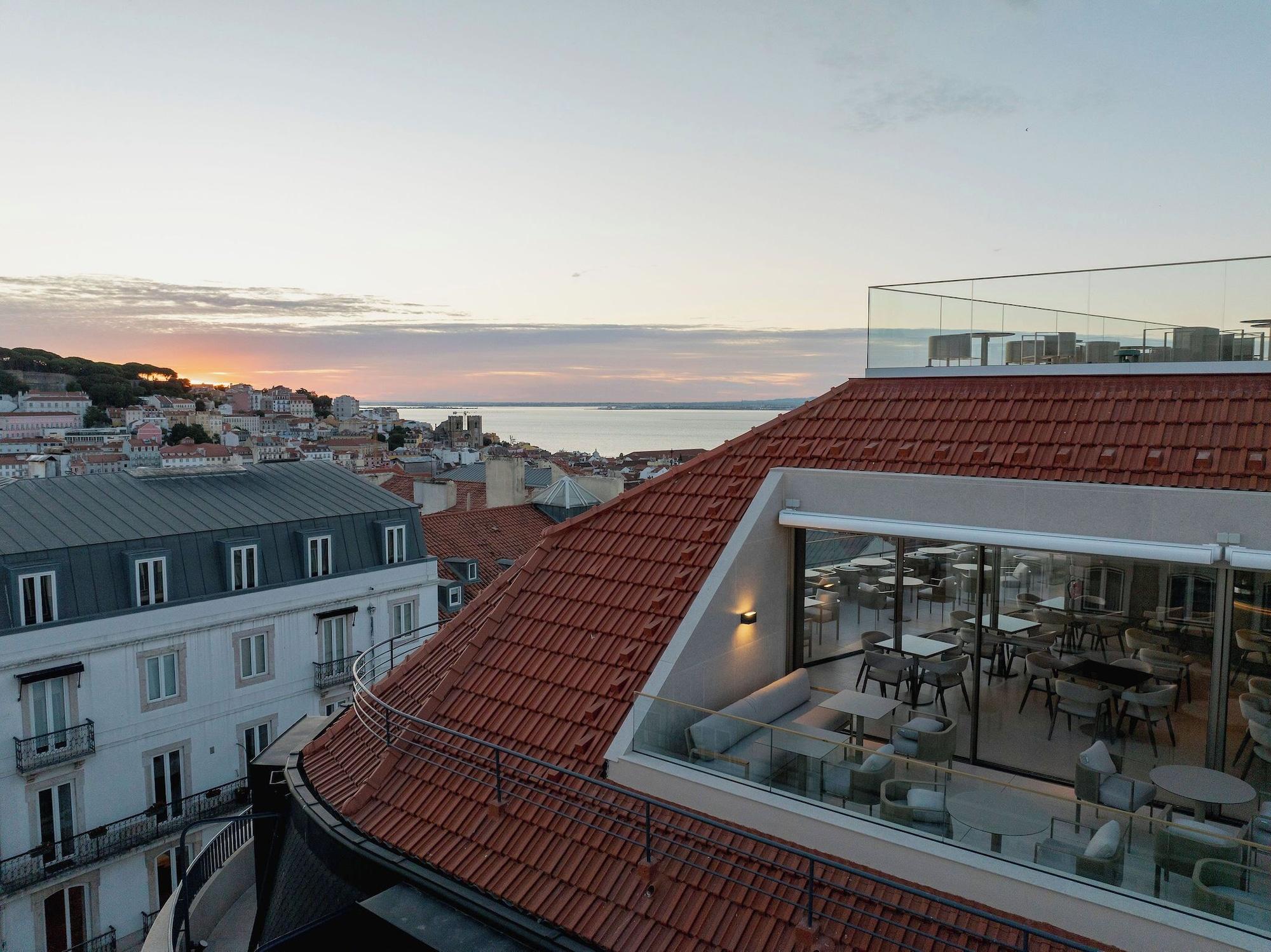 Bar/Salón Lisbon Chiado Hotel & SPA