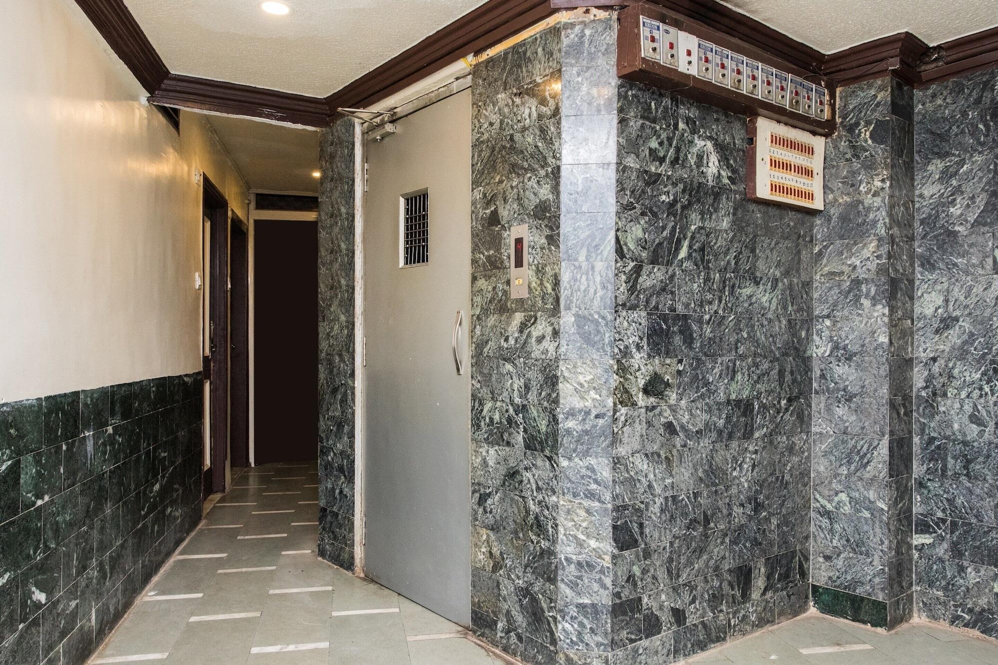 Comodidades del Alojamiento OYO 2760 Hotel Chanakya