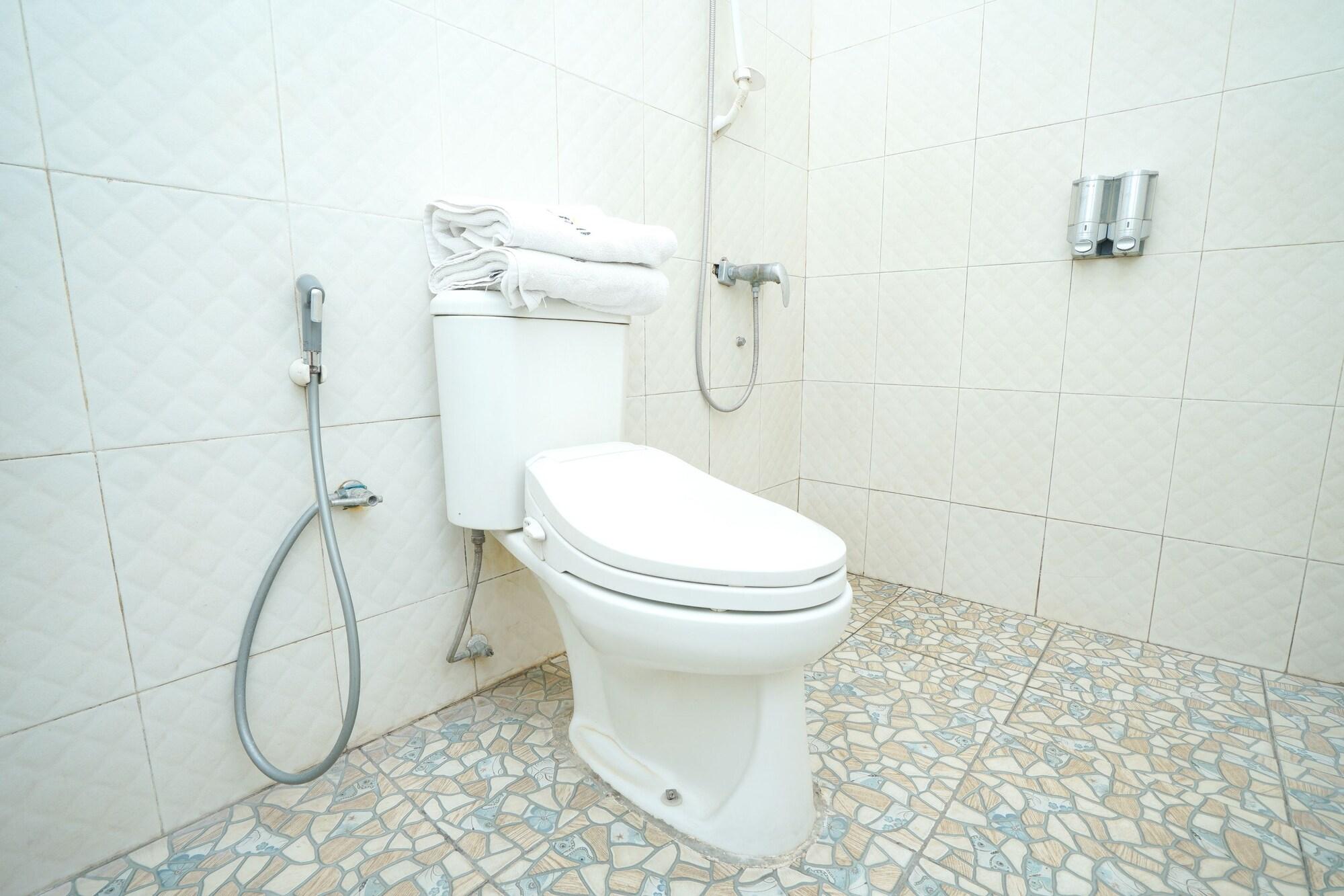 Equipamiento de Habitación OYO 1239 Mojokerto Classic Homestay