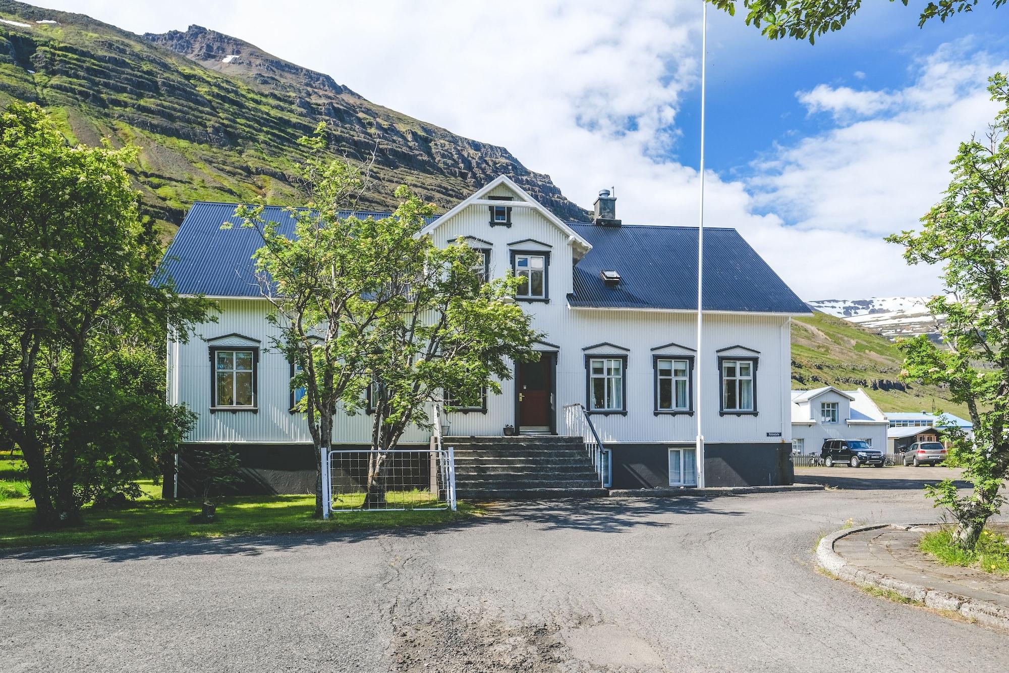 Vista Exterior Bankinn - Hotel by Aldan