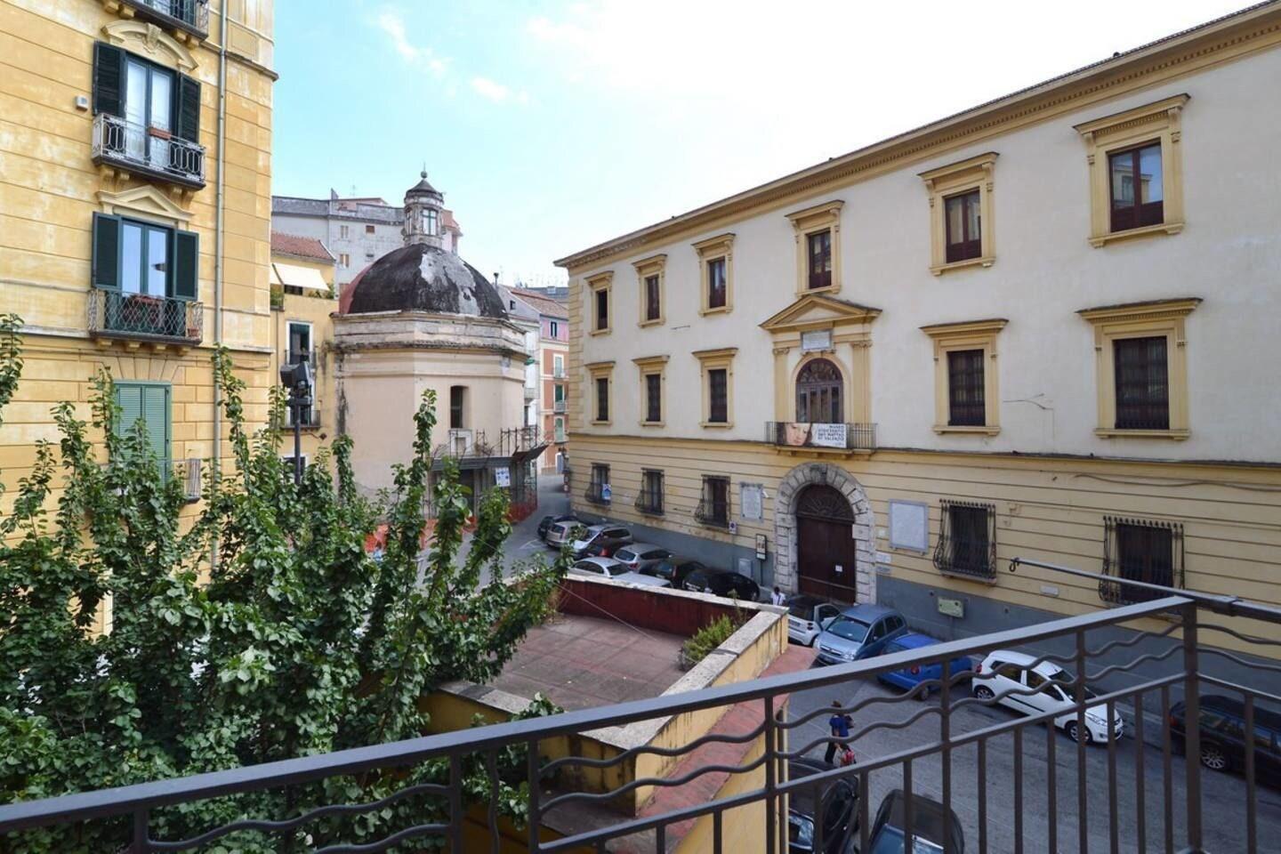 Vista Exterior Santi e Saraceni