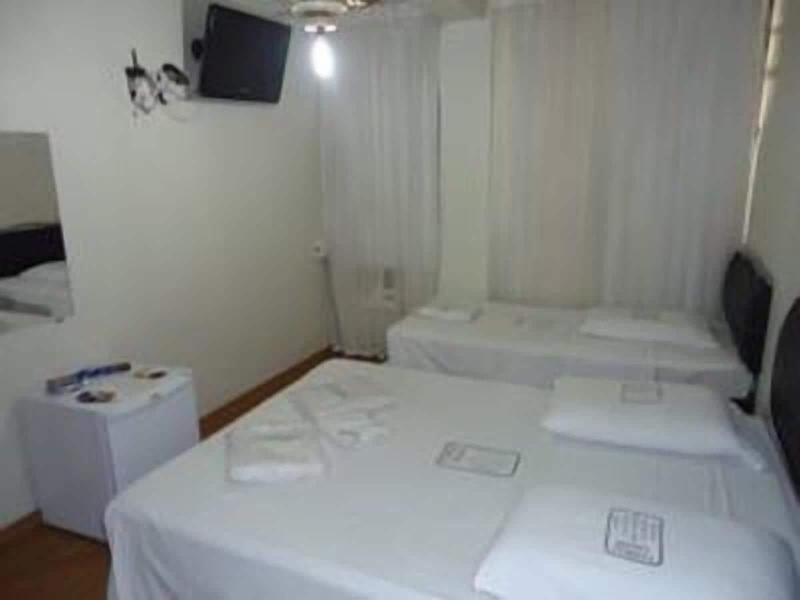 Varios Hotel Turista