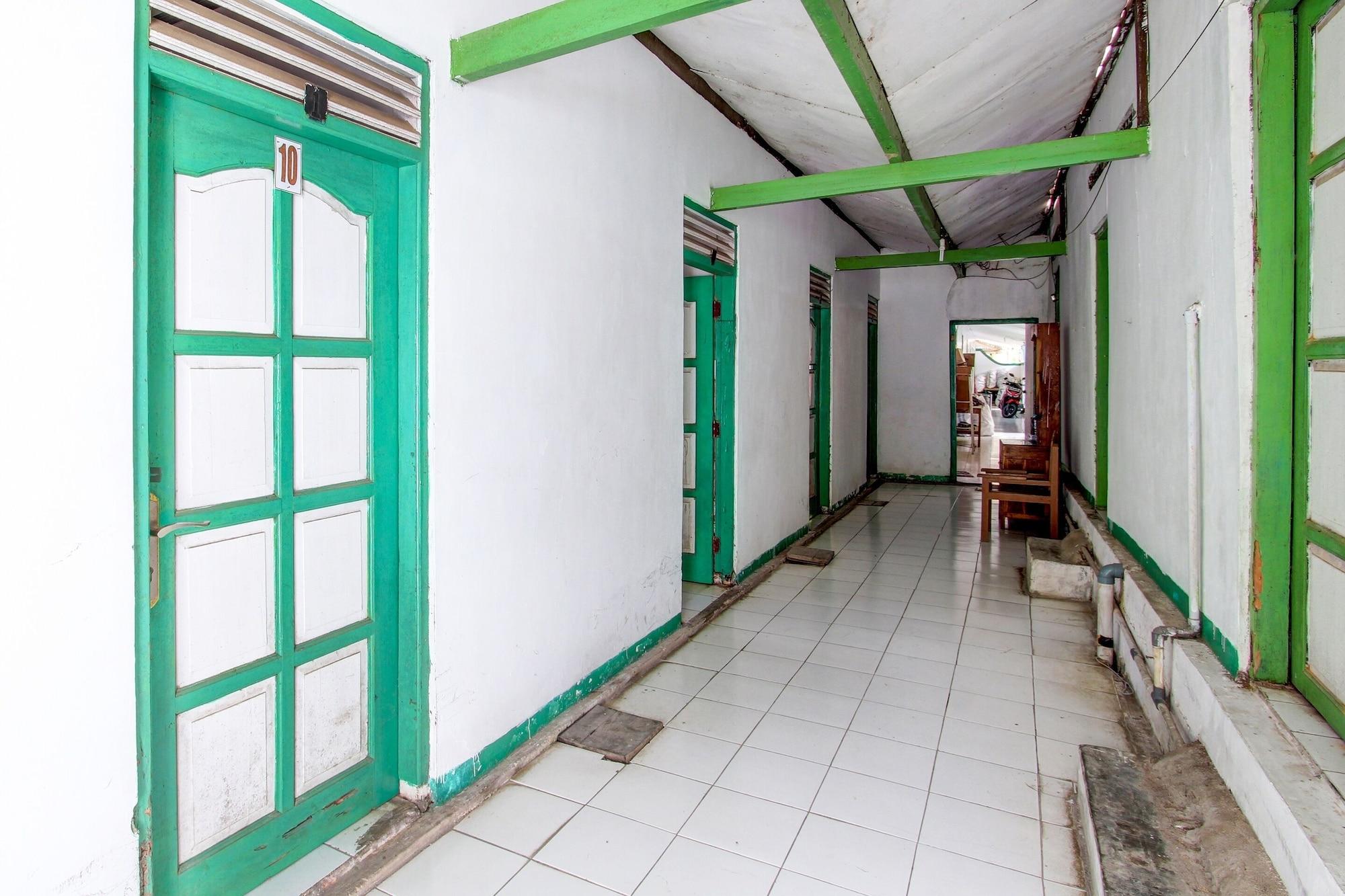 Vista Lobby OYO 92333 Bayanan Indah Guest House