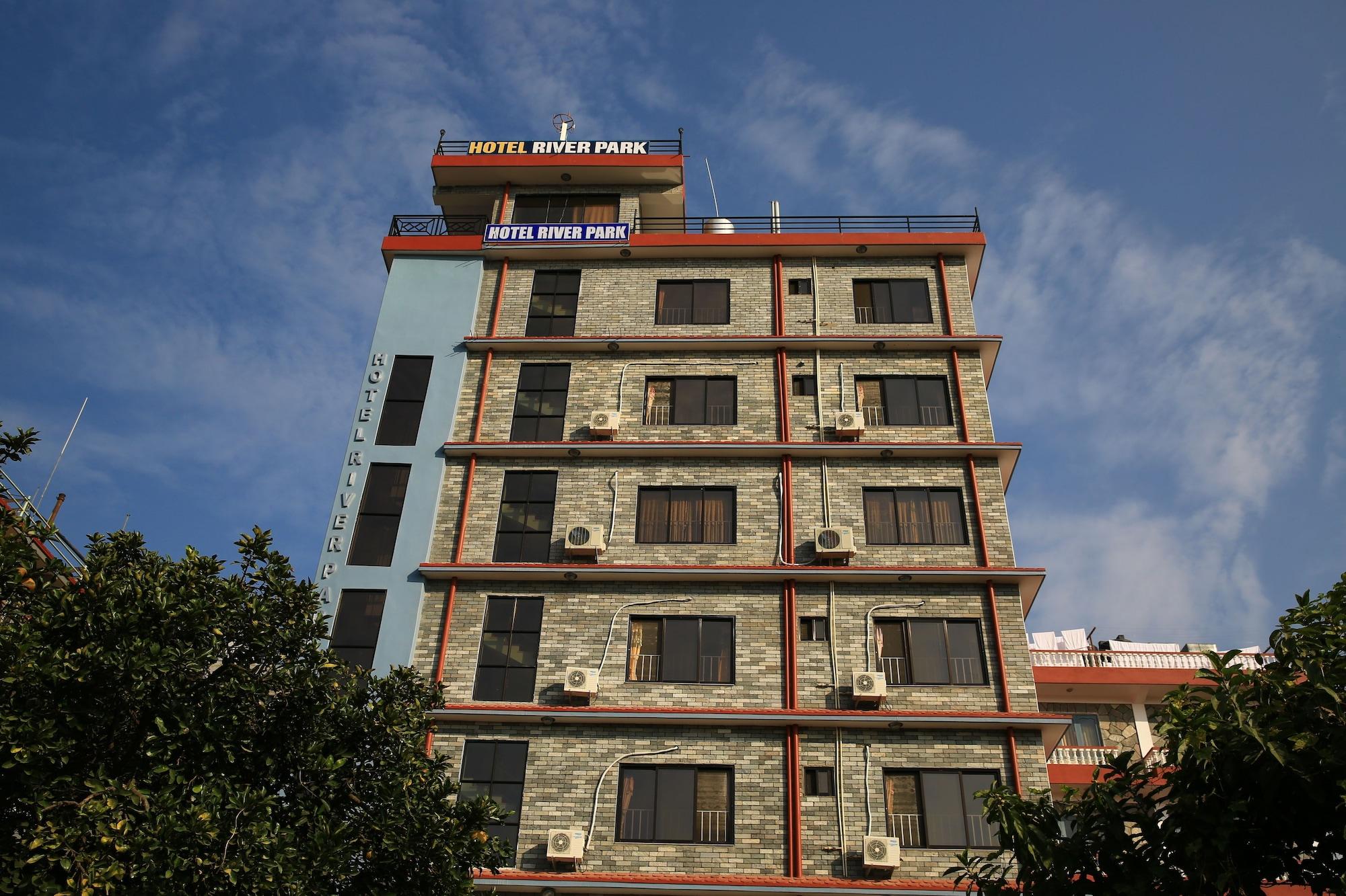Vista Exterior Hotel River Park