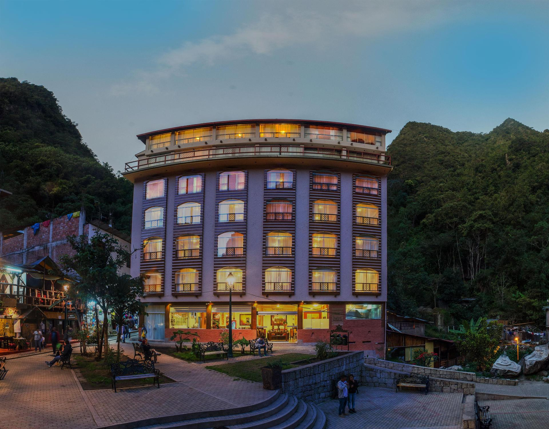 Vista Exterior Hotel Taypikala Machupicchu