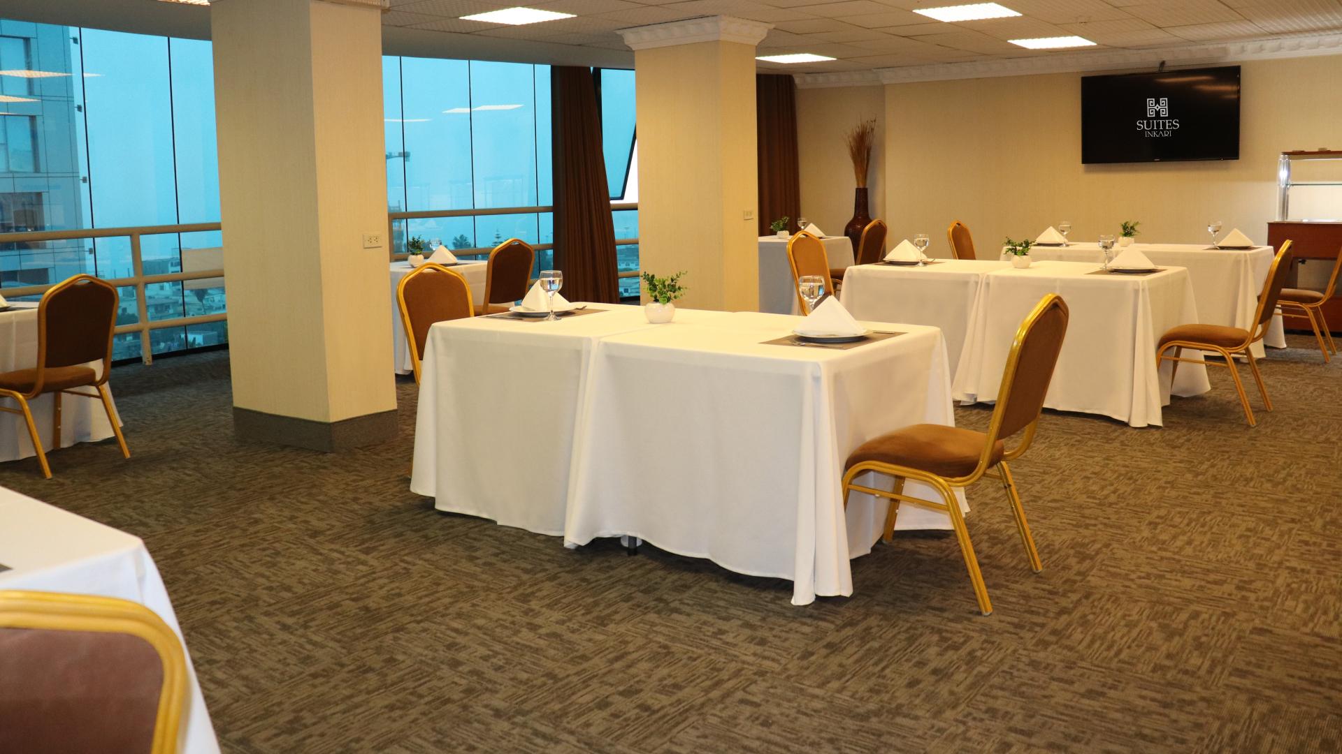 Restaurant Inkari Suites Hotel