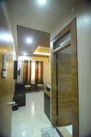 Alojamiento - R Empire Dvanagere