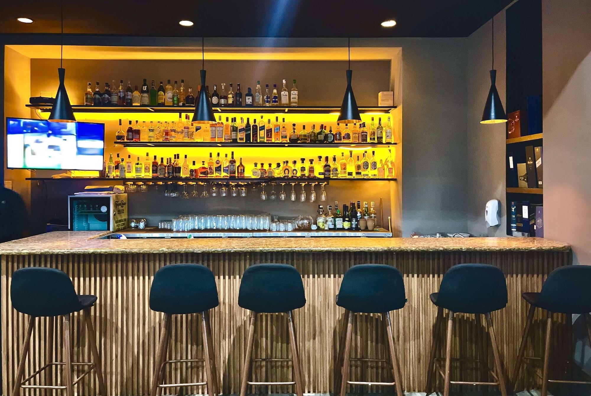 Bar/Salón La Quinta by Wyndham Poza Rica