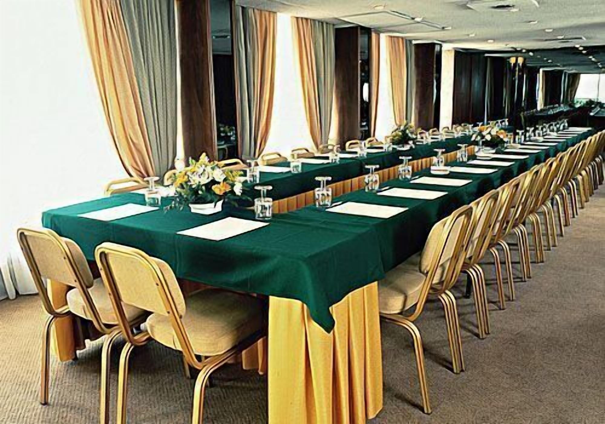 Sala de Reuniones The Park Hotel Piraeus