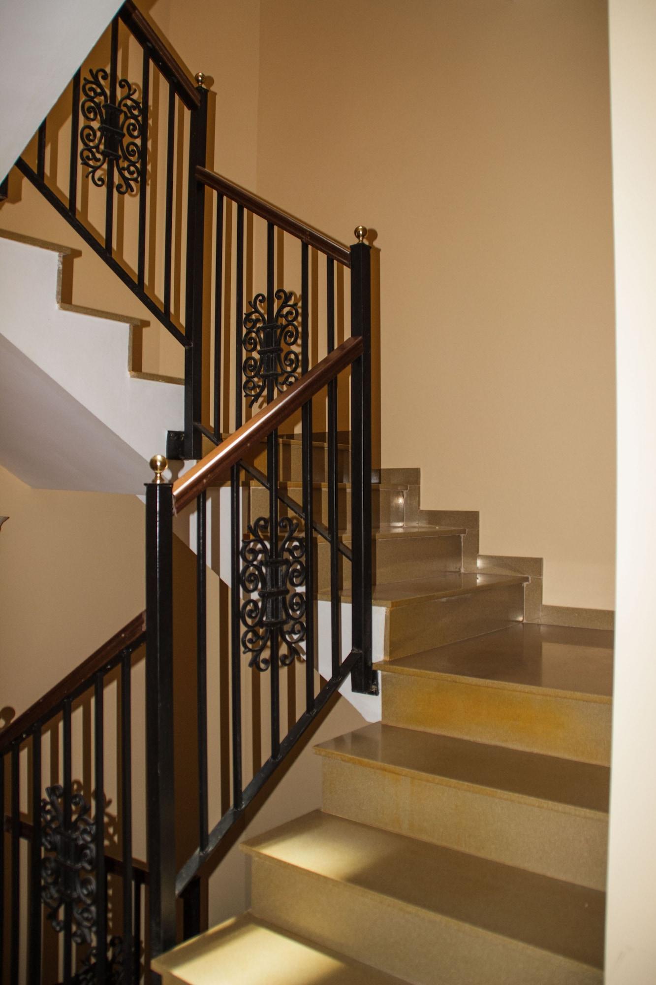 Varios Hotel La Villa