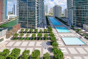 Alojamiento - Icon Residences