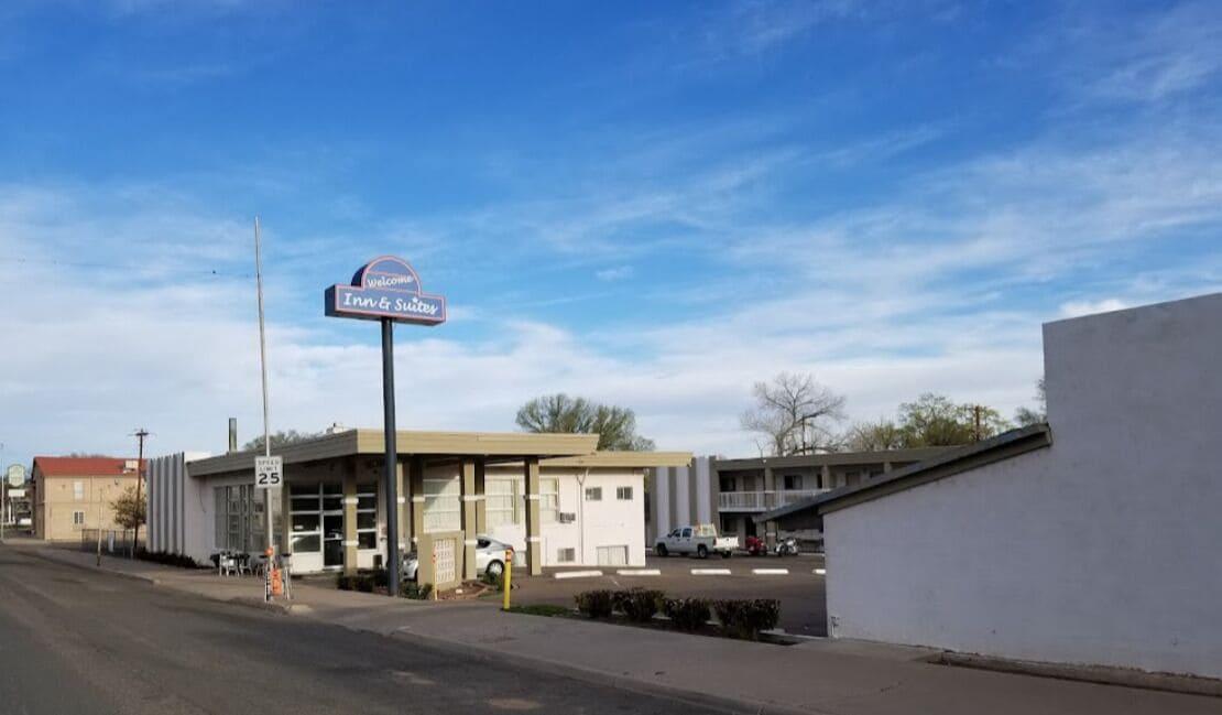 Varios Welcome Inn and Suites