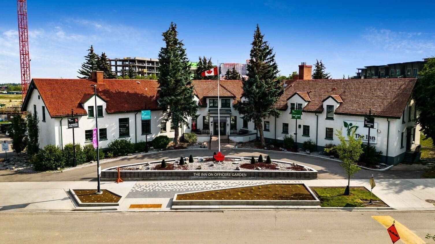 Vista Exterior The Inn on Officers Garden