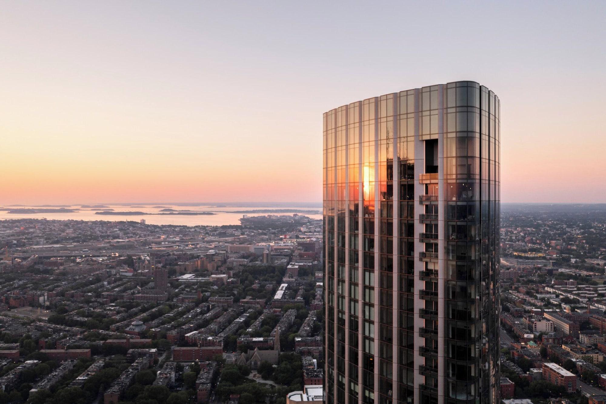 Vista Exterior Four Seasons Hotel One Dalton Street, Boston