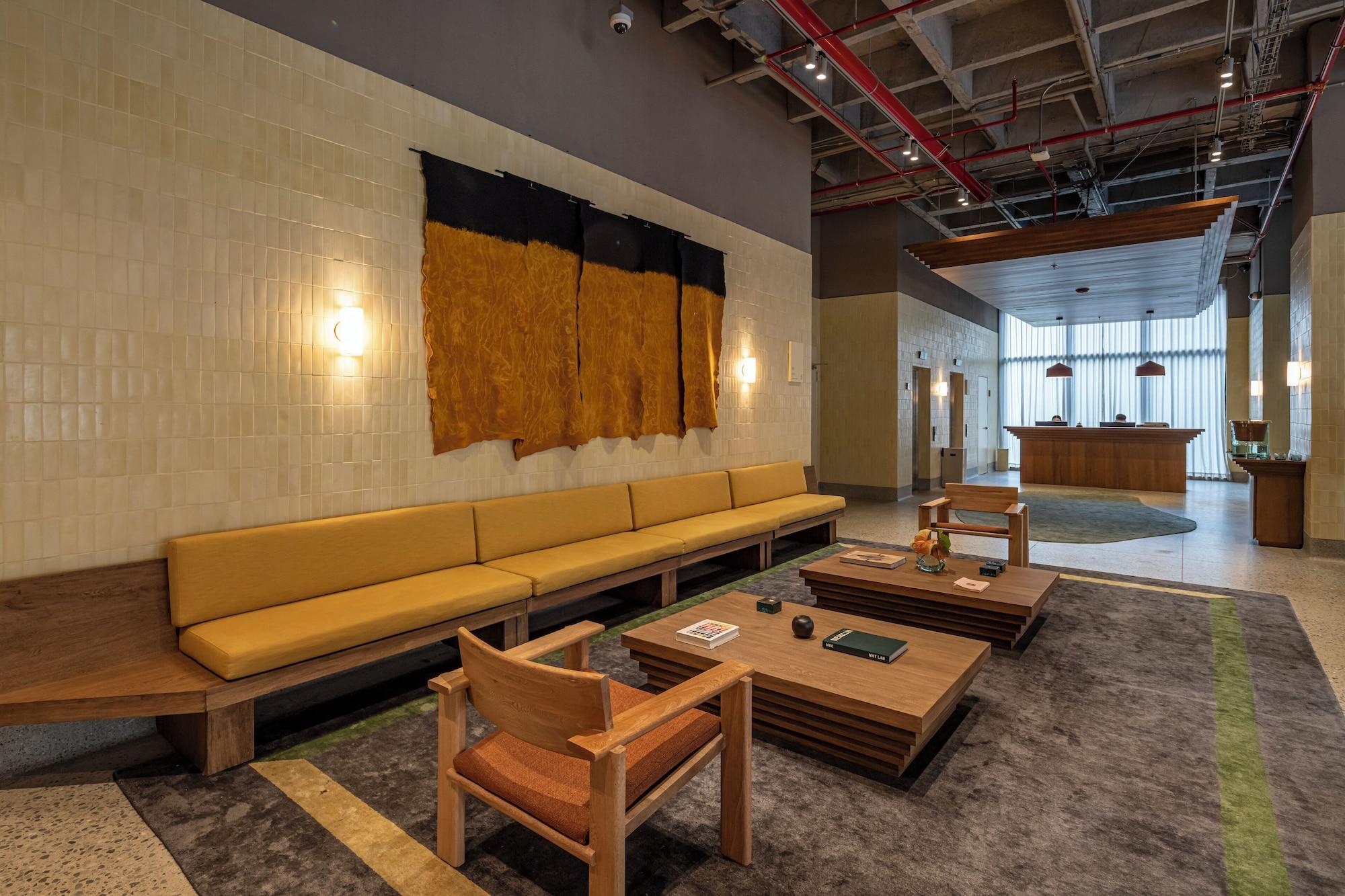 Vista Lobby Wake BioHotel