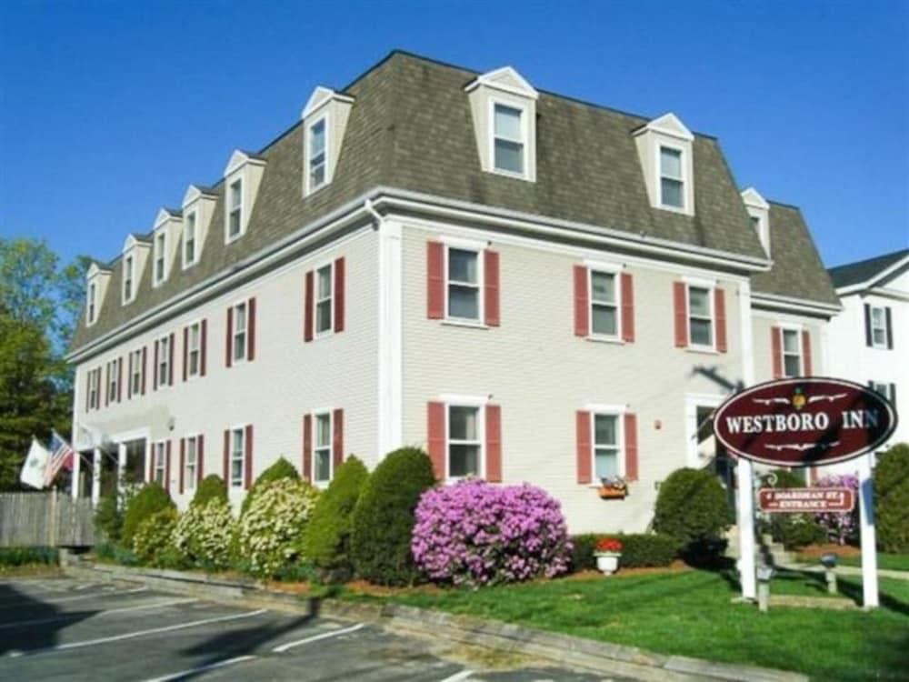 Varios Westborough Inn