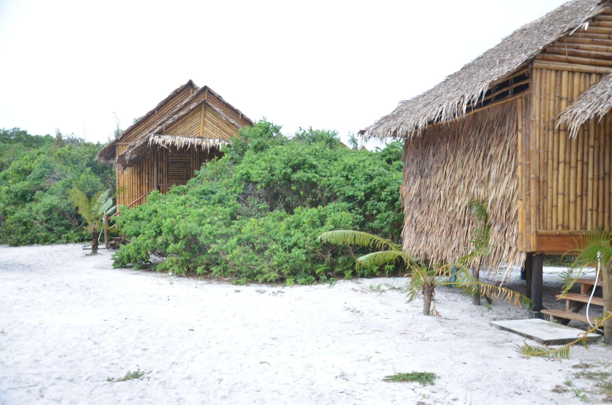 Vista Exterior Tree Bar Hostel