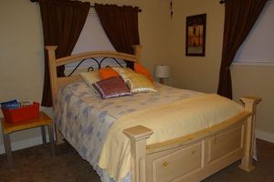Alquiler Vacacional - Remodeled home, 1 acre in city , quiet neighborhood, close shopping