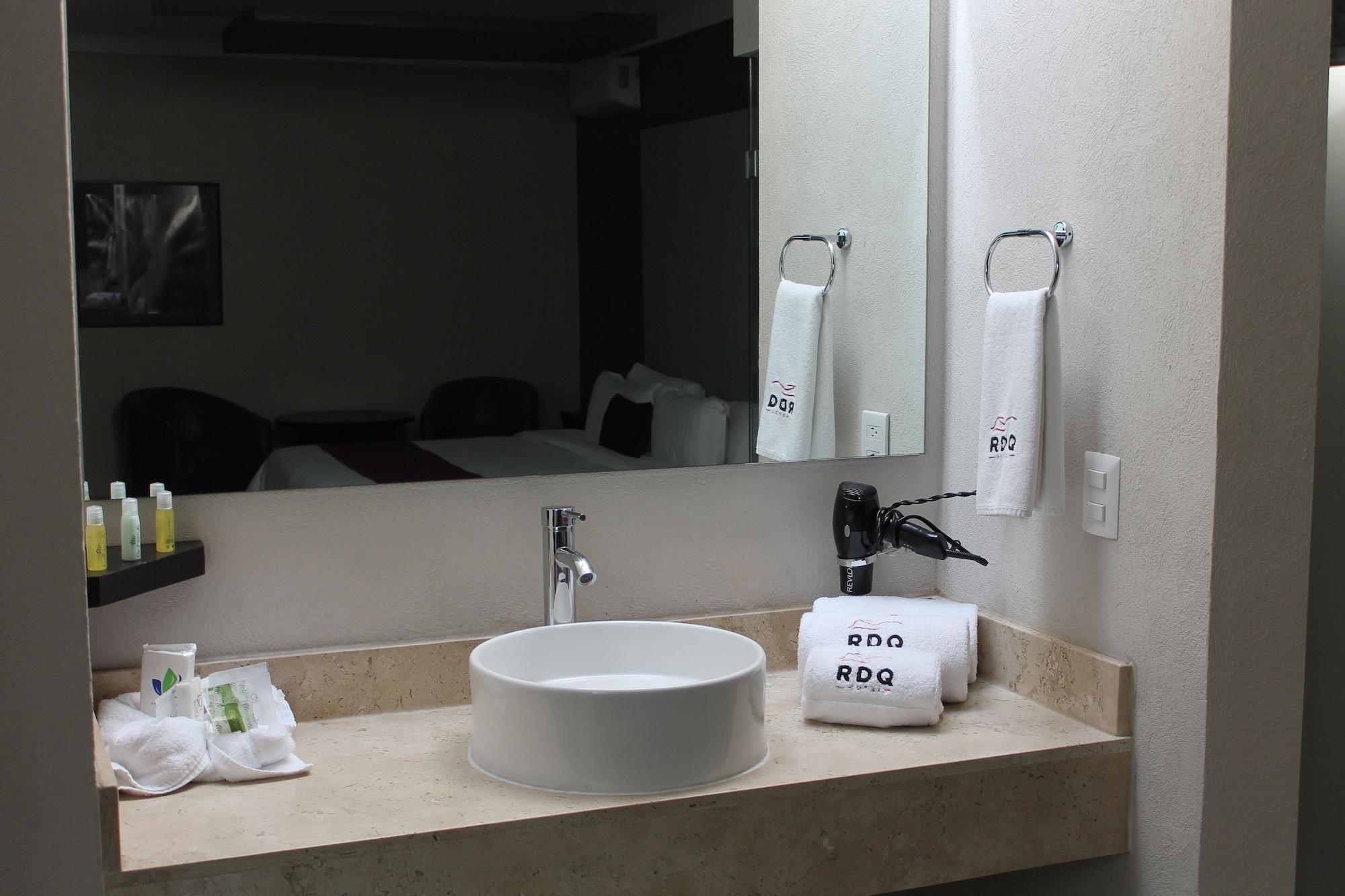 Equipamiento de Habitación Motel Real de Querétaro