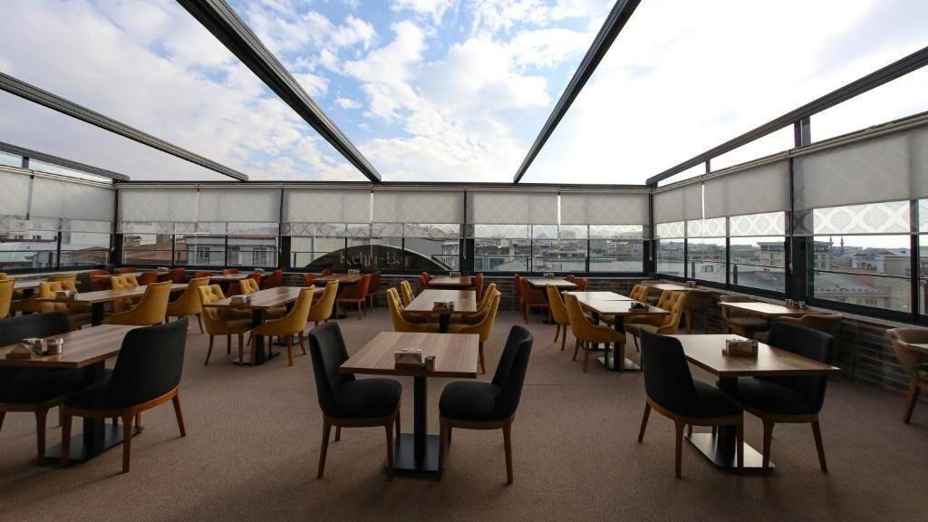 Restaurant RUA WORLD HOTEL